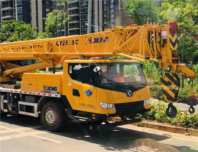 新泰市大件设备吊装租赁吊车