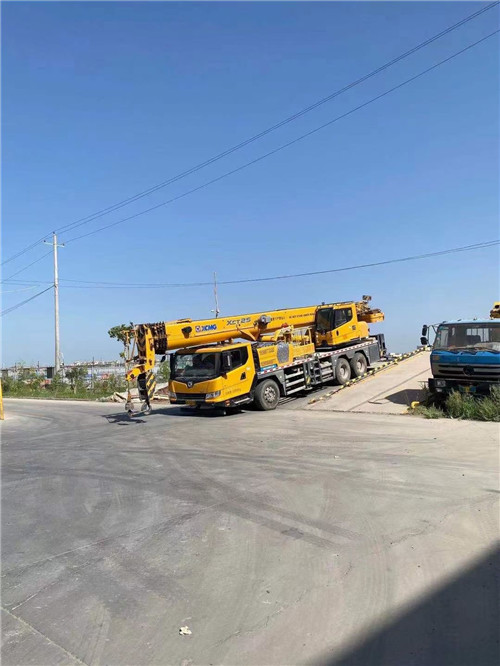 新泰市吊车作业时，可能会产生哪些额外收费项目？